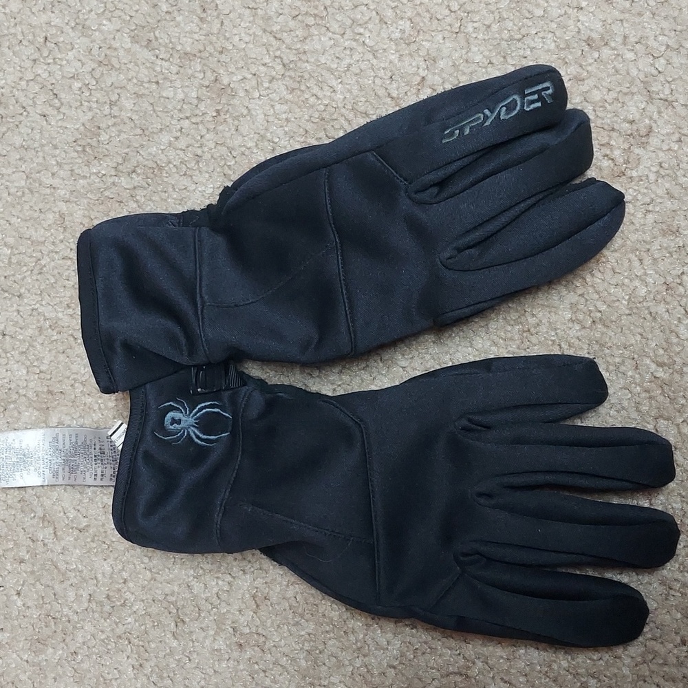 Kids used spyder gloves